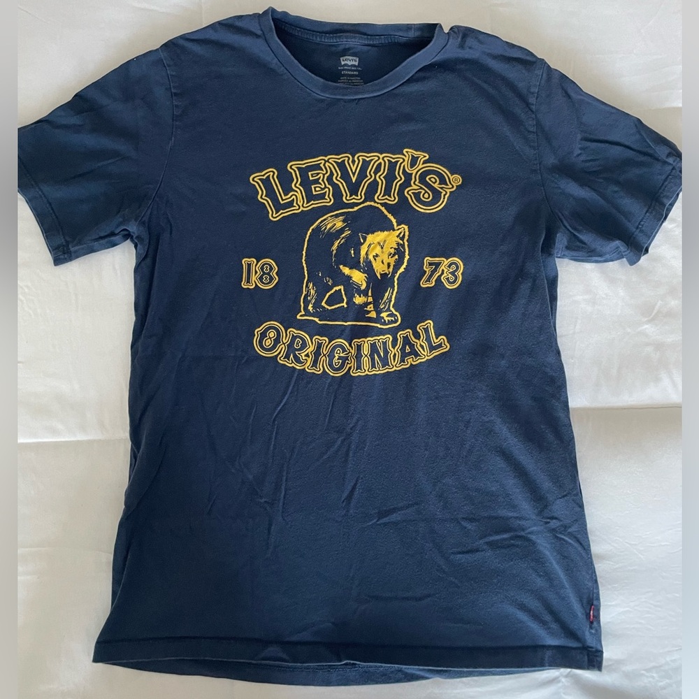 Men’s Levi Tee